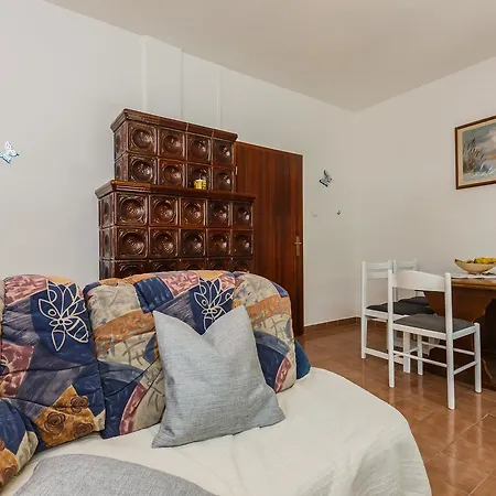 Mila * Kastela